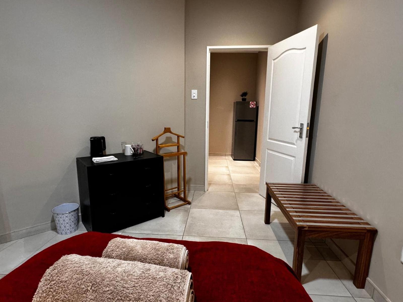 Flying Ostrich Guesthouse & Self-Catering Accommodation Mariental Habitación foto